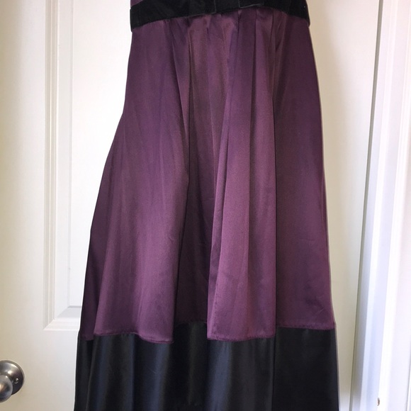 Dress - Picture 2 of 8